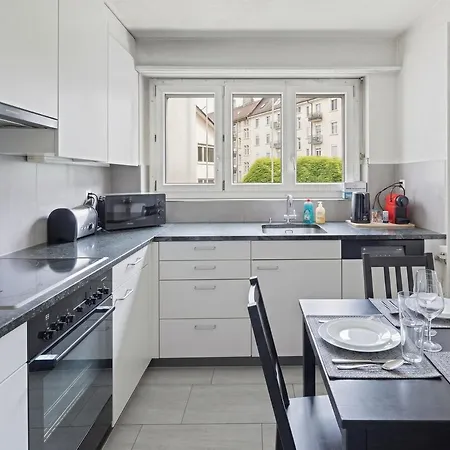 Appartamento Family - 3 Bedrooms Sleeps 7 *