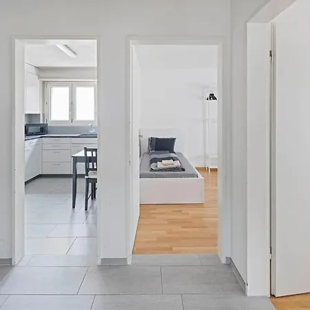 Family - 3 Bedrooms Sleeps 7 * Zurigo