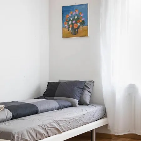 Appartamento Family - 3 Bedrooms Sleeps 7 *