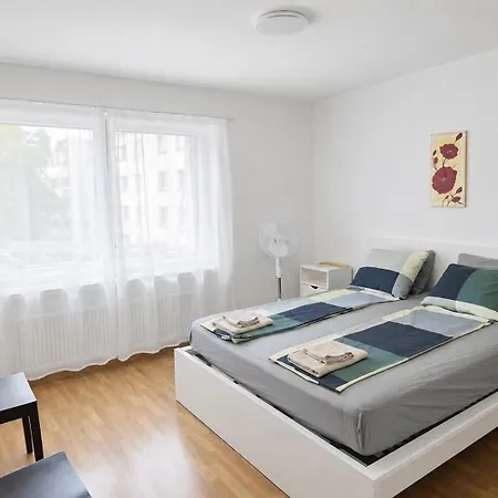 Family - 3 Bedrooms Sleeps 7 * Zurigo